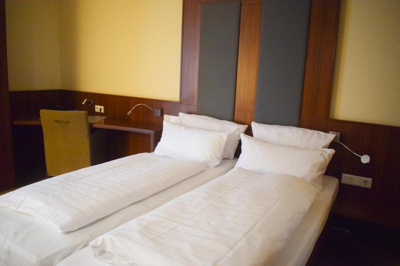 Akzent Hotel Jonathan يبستات المظهر الخارجي الصورة