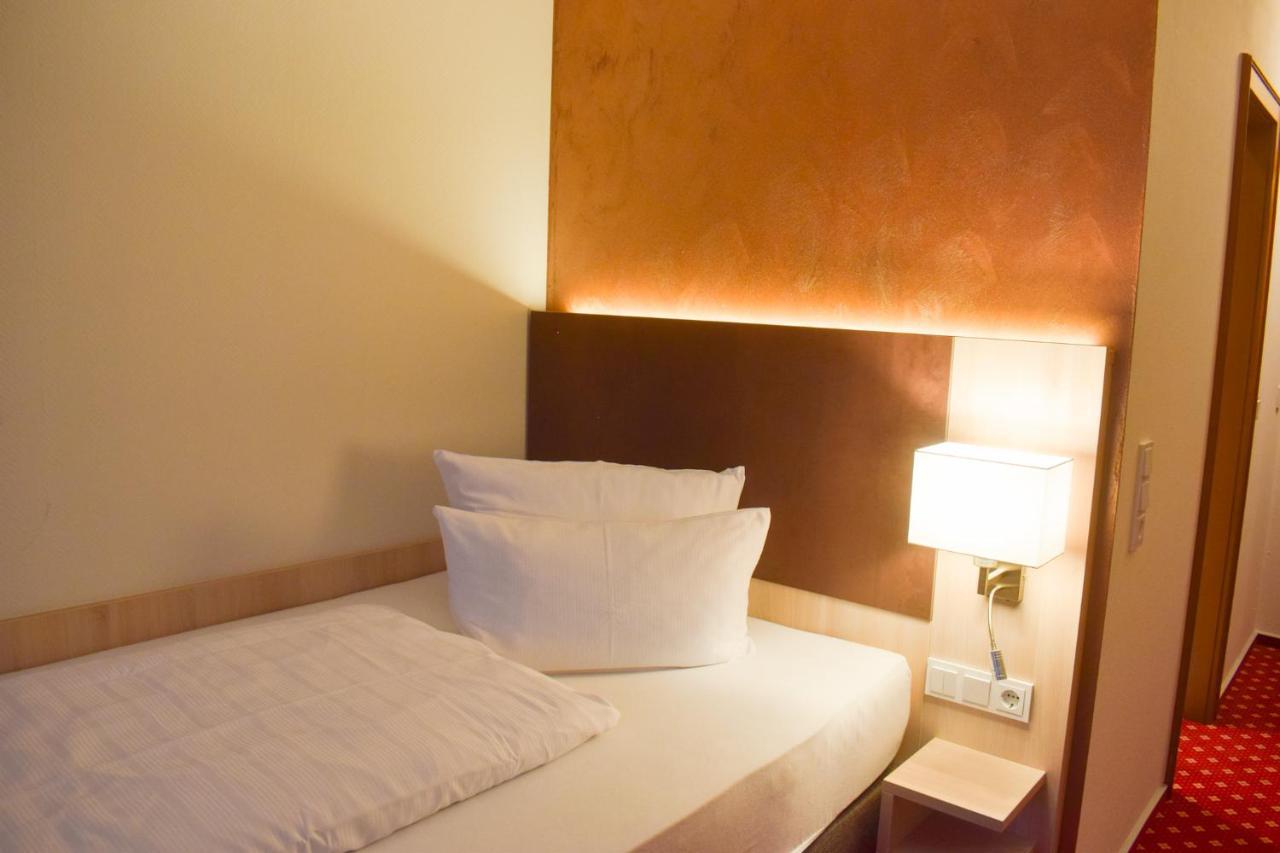Akzent Hotel Jonathan يبستات المظهر الخارجي الصورة