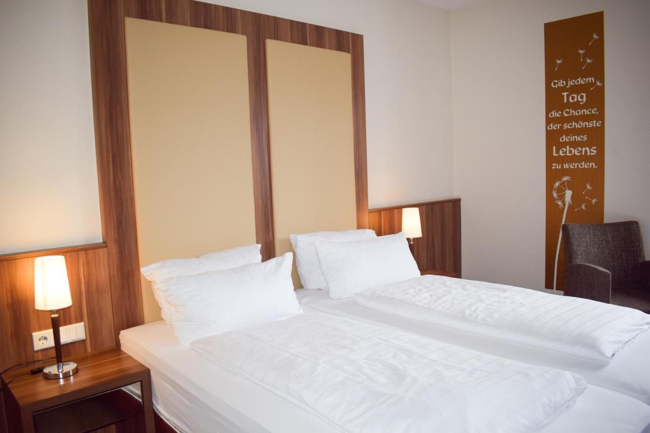 Akzent Hotel Jonathan يبستات المظهر الخارجي الصورة