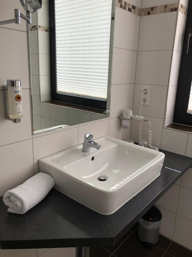 Akzent Hotel Jonathan يبستات المظهر الخارجي الصورة