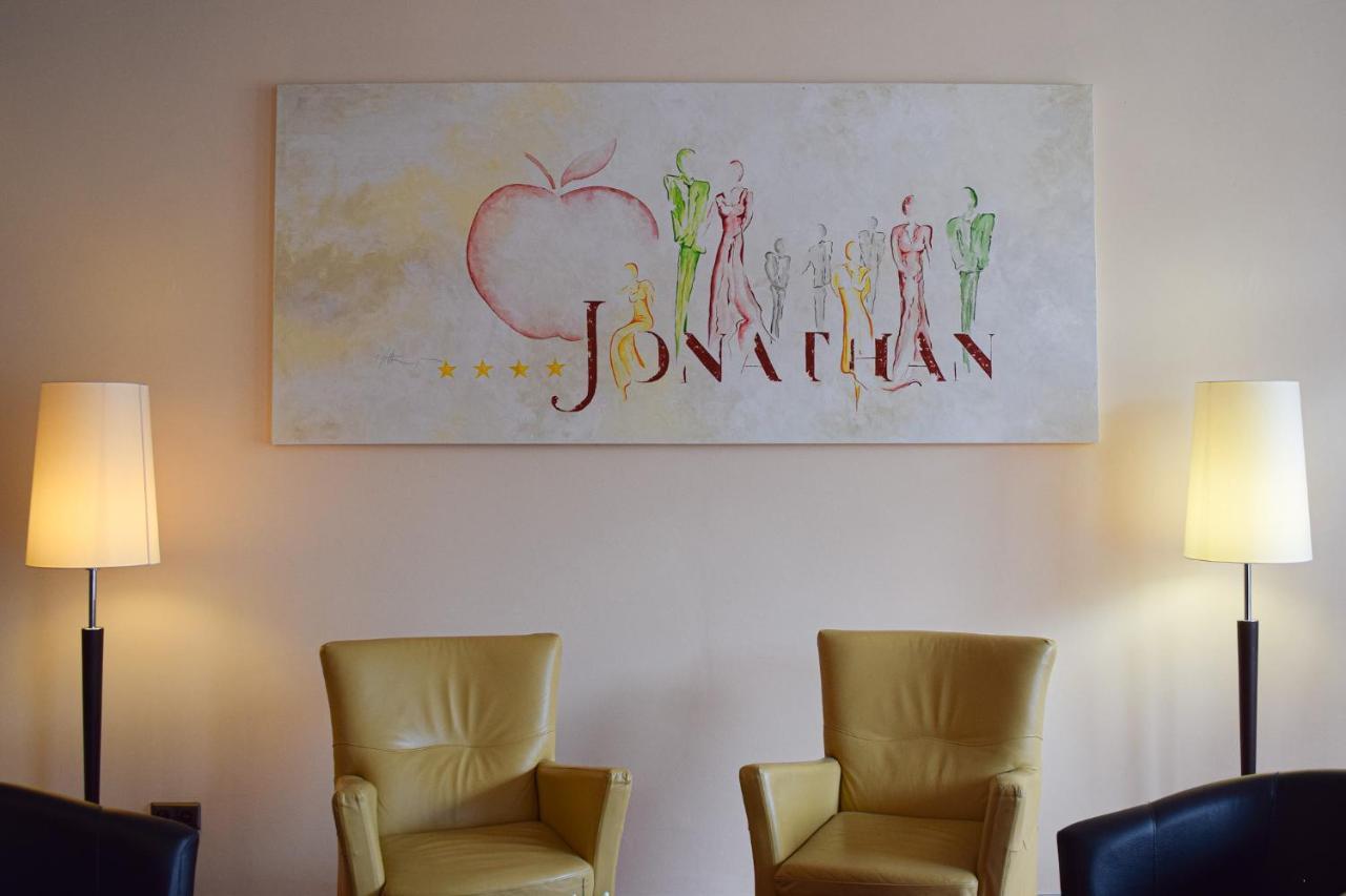 Akzent Hotel Jonathan يبستات المظهر الخارجي الصورة