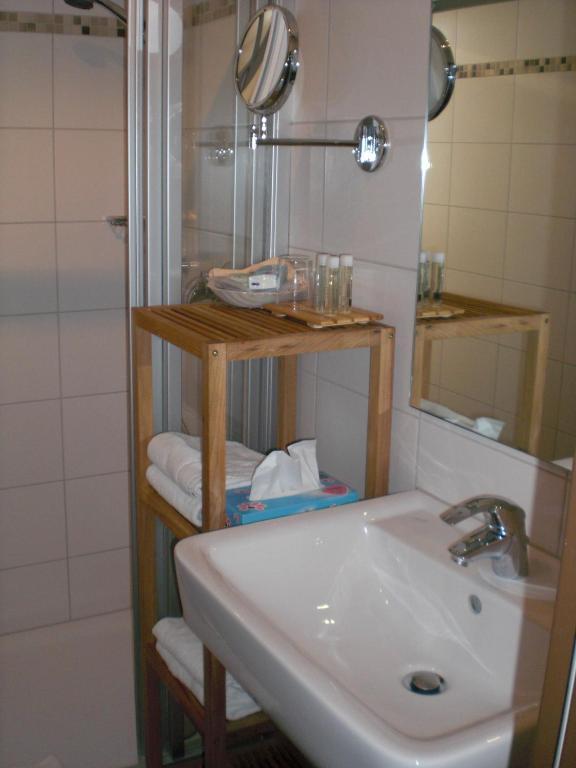 Akzent Hotel Jonathan يبستات الغرفة الصورة