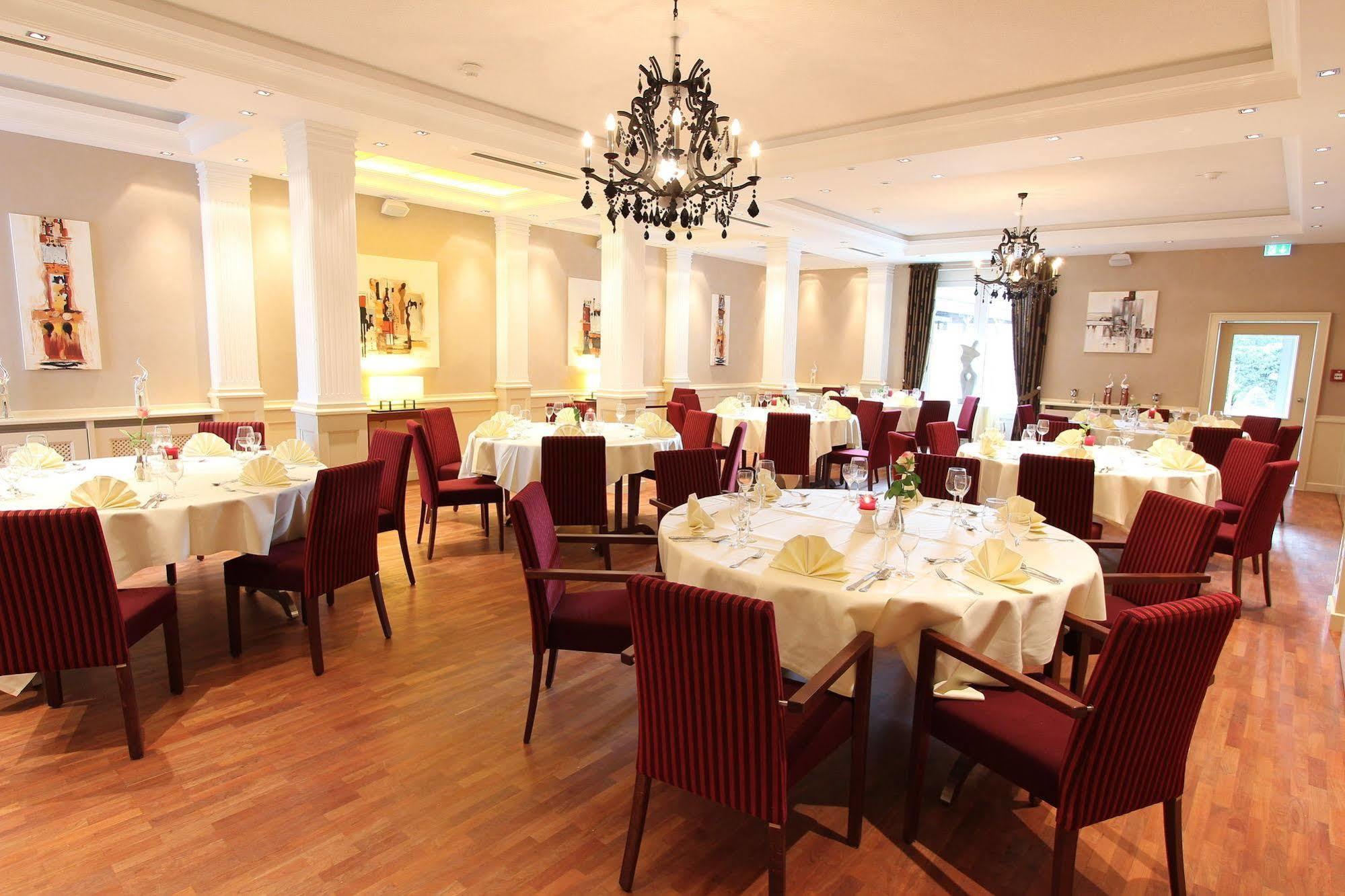 Akzent Hotel Jonathan يبستات المظهر الخارجي الصورة