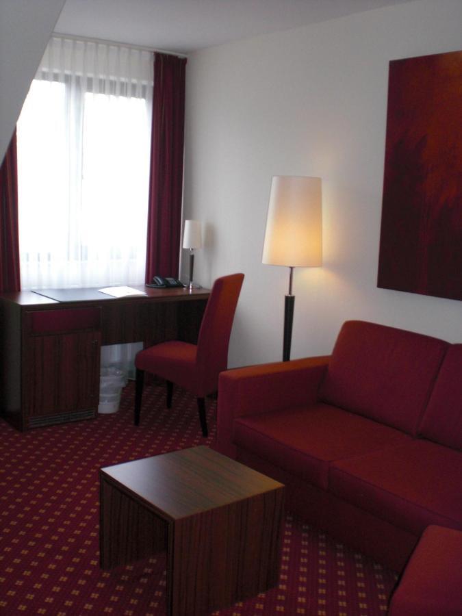 Akzent Hotel Jonathan يبستات المظهر الخارجي الصورة